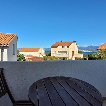 Apartments Adriana Omišalj Kültér fotó